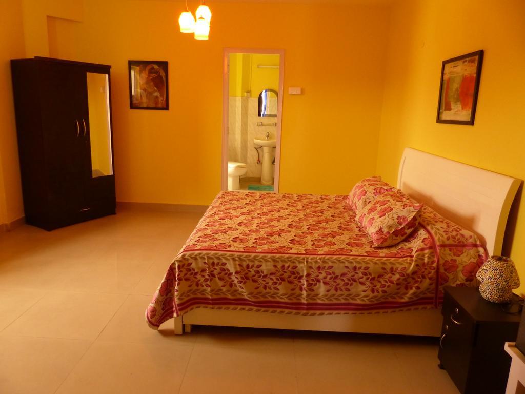 Mykonos Guest House And Spa Ню Делхи Екстериор снимка