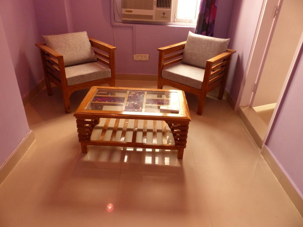 Mykonos Guest House And Spa Ню Делхи Екстериор снимка